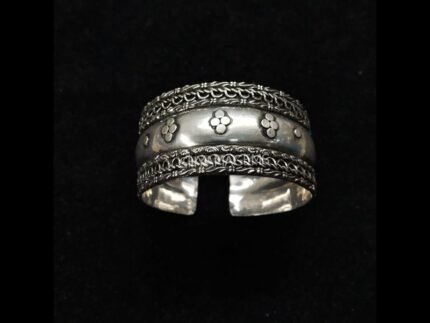 925 STERLING SILVER ANTIQUE HANDCUFF AS03