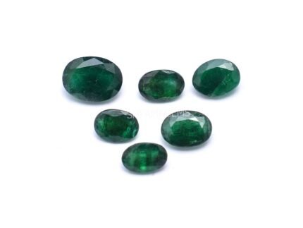 Natural Emerald Oval Faceted Cut E02