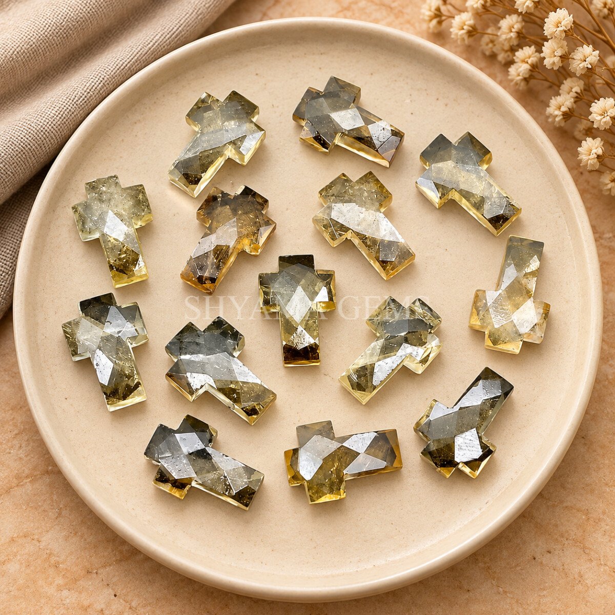Citrine Faceted Cross Shape Loose Gemstone 15x10mm Citrine Faceted Cross Shape Loose Gemstone 15x10mm