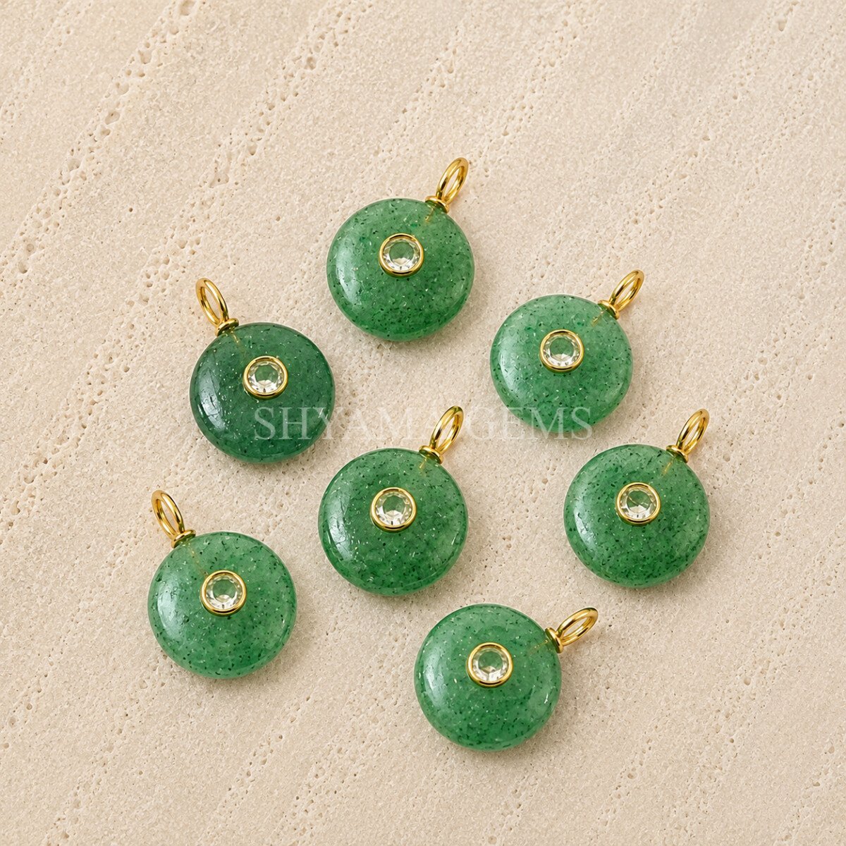 Green Strawberry Quartz Round Inlay Pendant 15mm Green Strawberry Quartz Round Inlay Pendant 15mm
