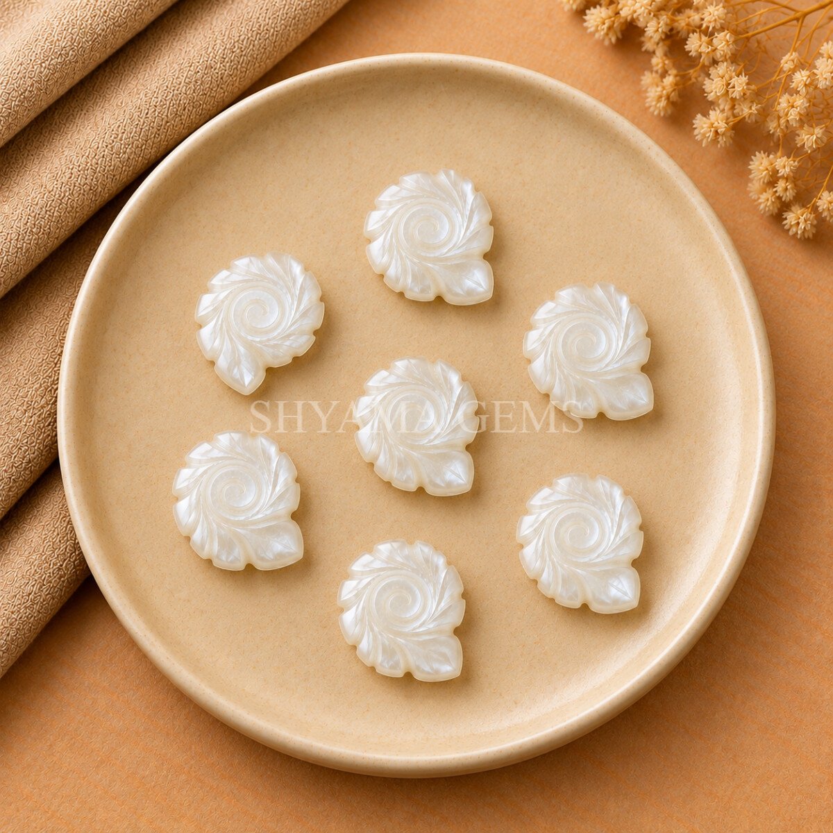 White Moonstone Shell Snail Nautilus Carved 20mm Gemstone White Moonstone Shell Snail Nautilus Carved 20mm Gemstone