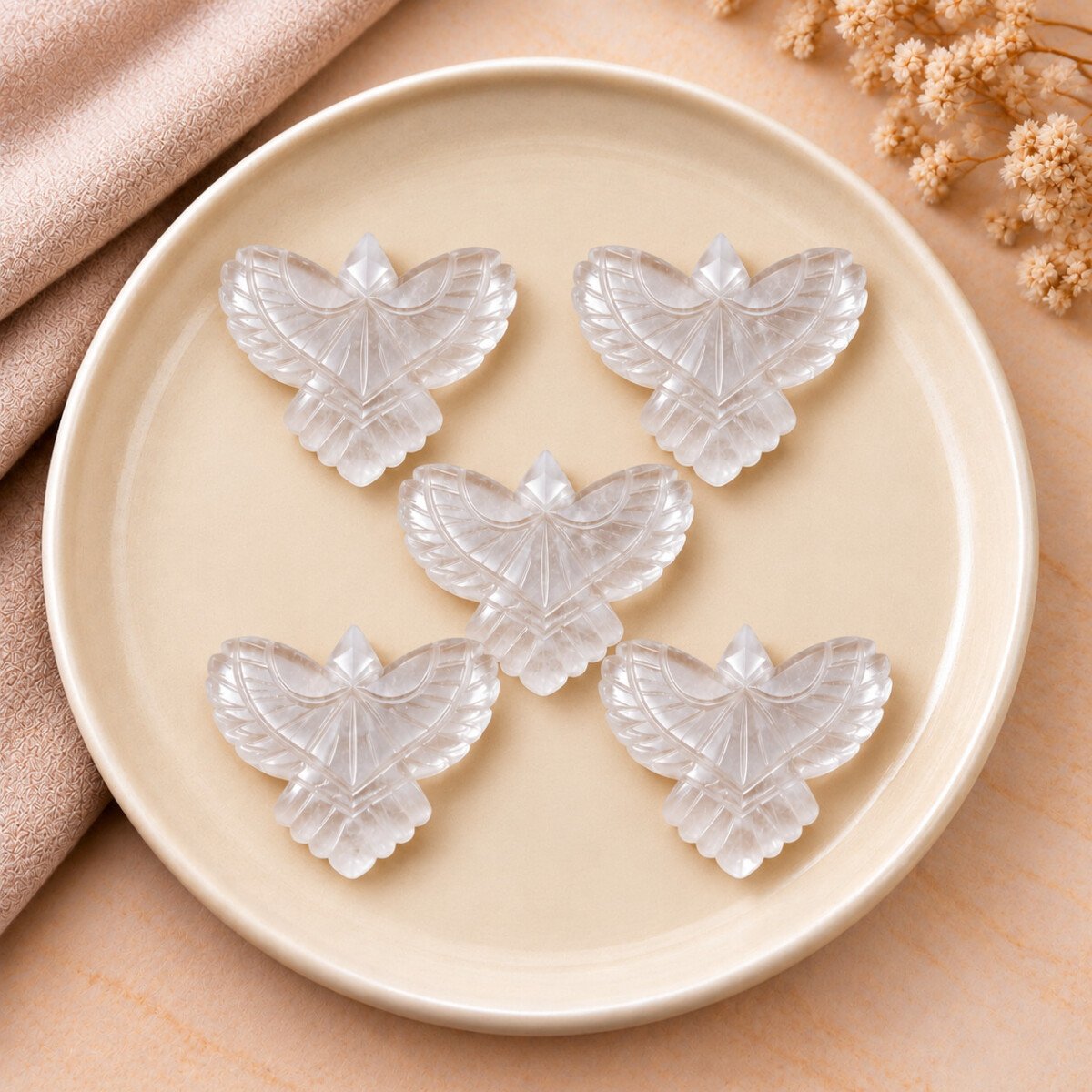 Crystal Quartz Eagle Shape 30mm Loose Gemstone Crystal Quartz Eagle Shape 30mm Loose Gemstone