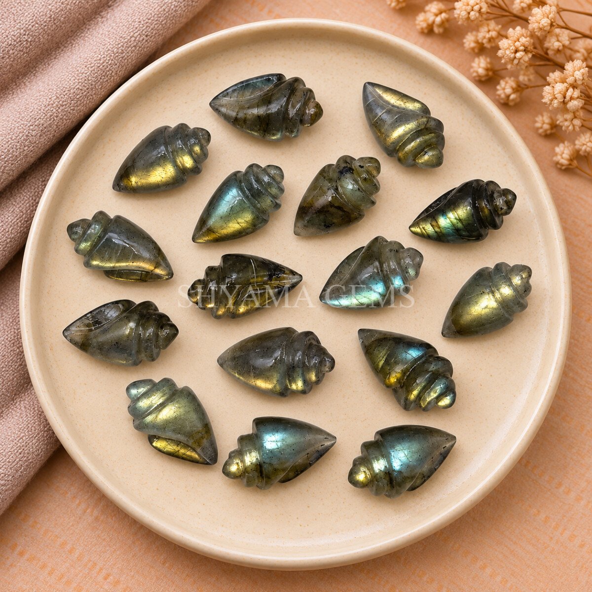 Labradorite Conch Shell Carved Gemstone 18×10mm Labradorite Conch Shell Carved Gemstone 18×10mm