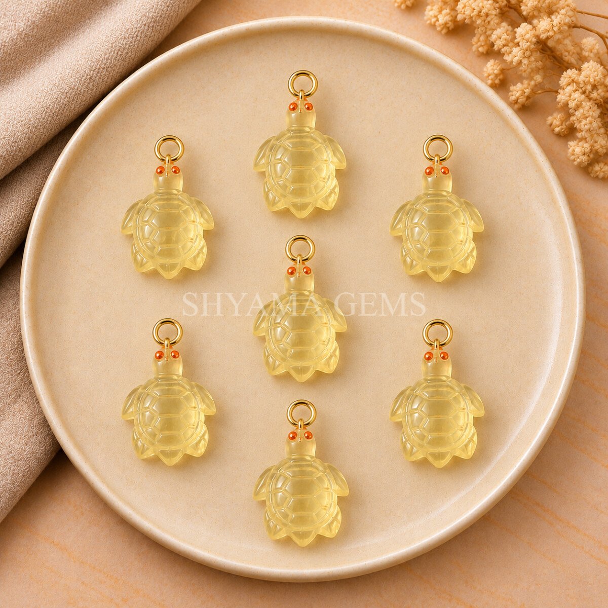 Lemon Quartz Turtle Carved 18mm Gemstone Pendant Lemon Quartz Turtle Carved 18mm Gemstone Pendant