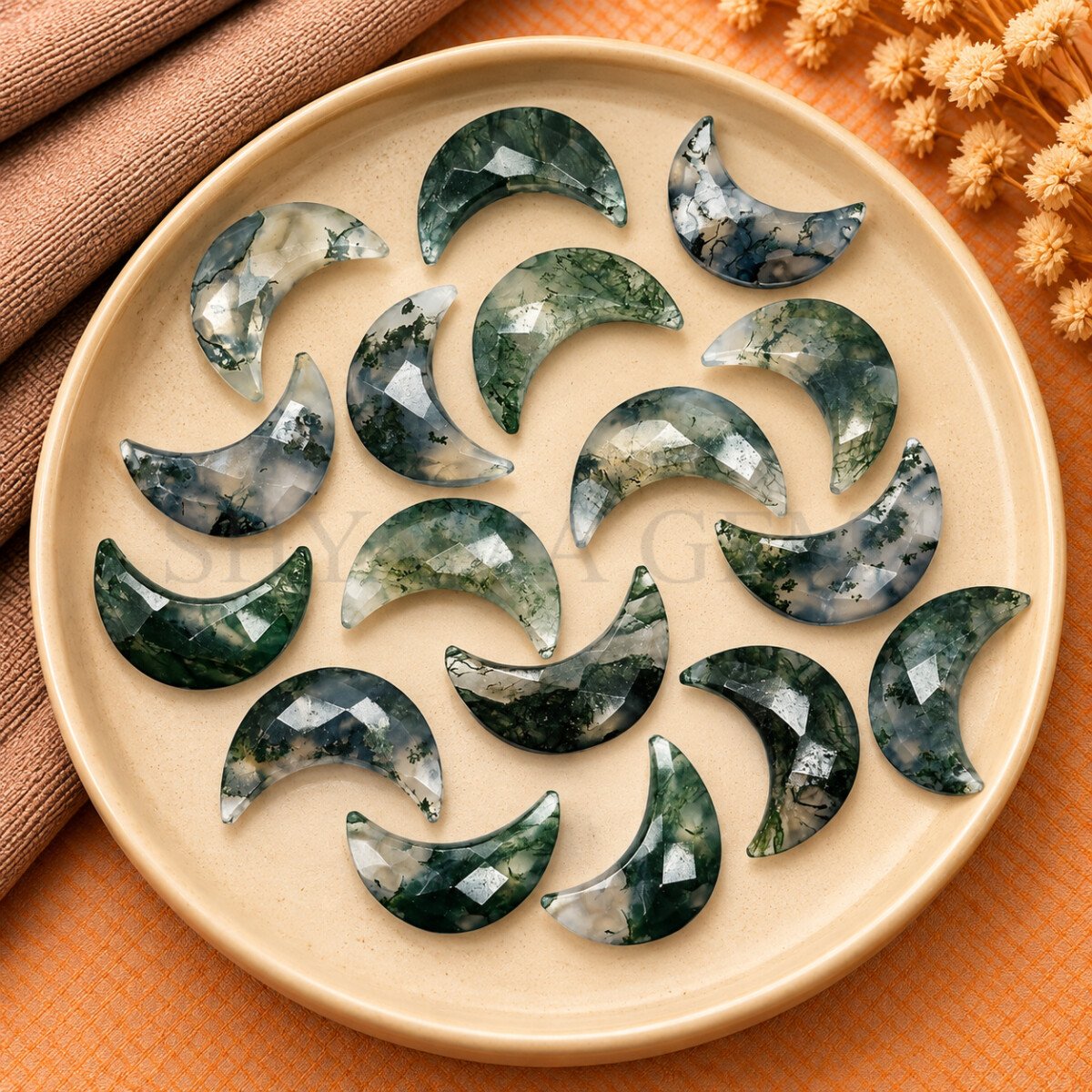 Moss Agate Faceted Moon Gemstone 17mm Moss Agate Faceted Moon Gemstone 17mm