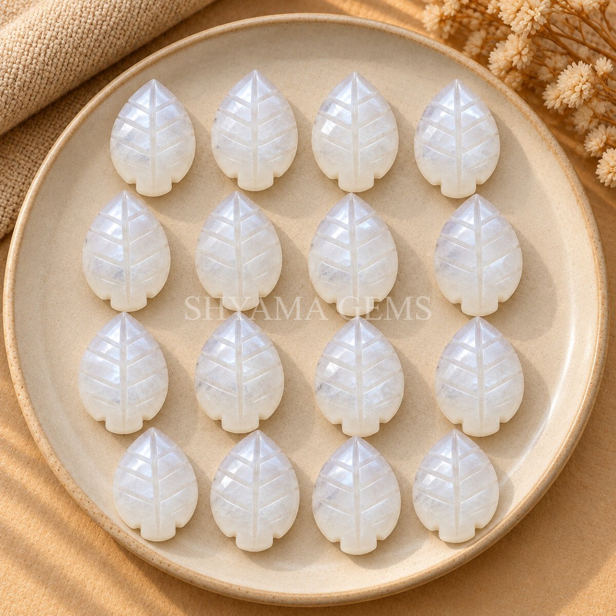 White Moonstone Leaf Carved Gemstone 14x10mm White Moonstone Leaf Carved Gemstone 14x10mm
